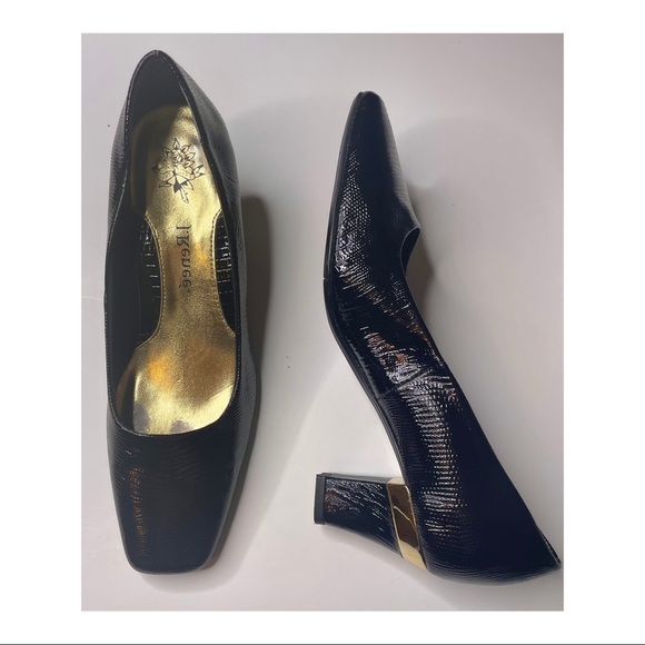 NWOT J. Renee Black Square Toe Patent Shiny Gold Accent Thick Block Heels